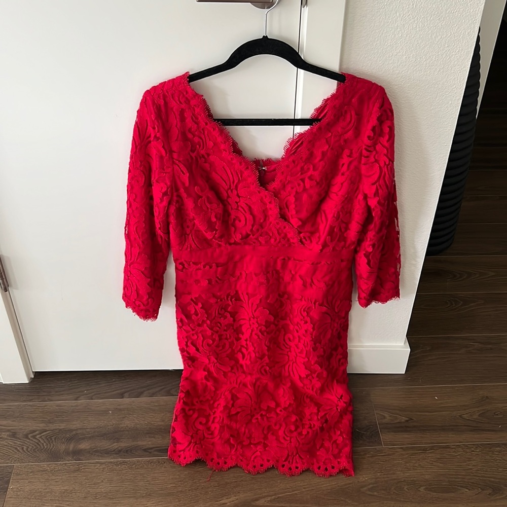 14P Red Tadashi Shoji Lace Dress